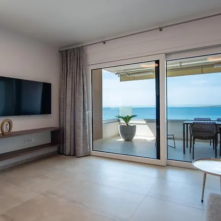 Ii Apartment Mandre