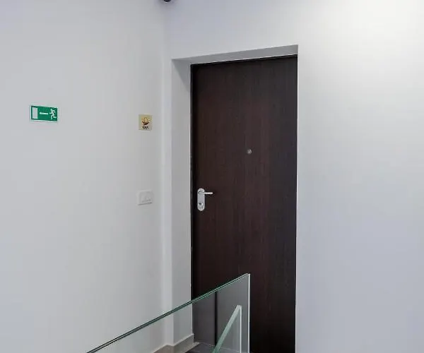 Ii Apartamento *