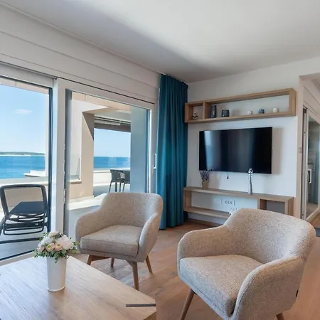 Apartment Ii